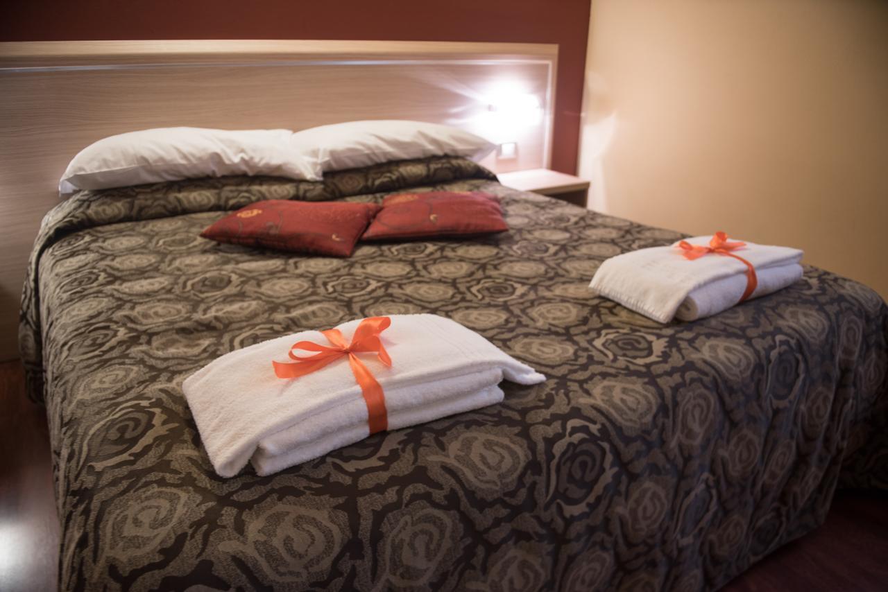 Hotel Formula Int. & Puravita Spa Розолина Экстерьер фото